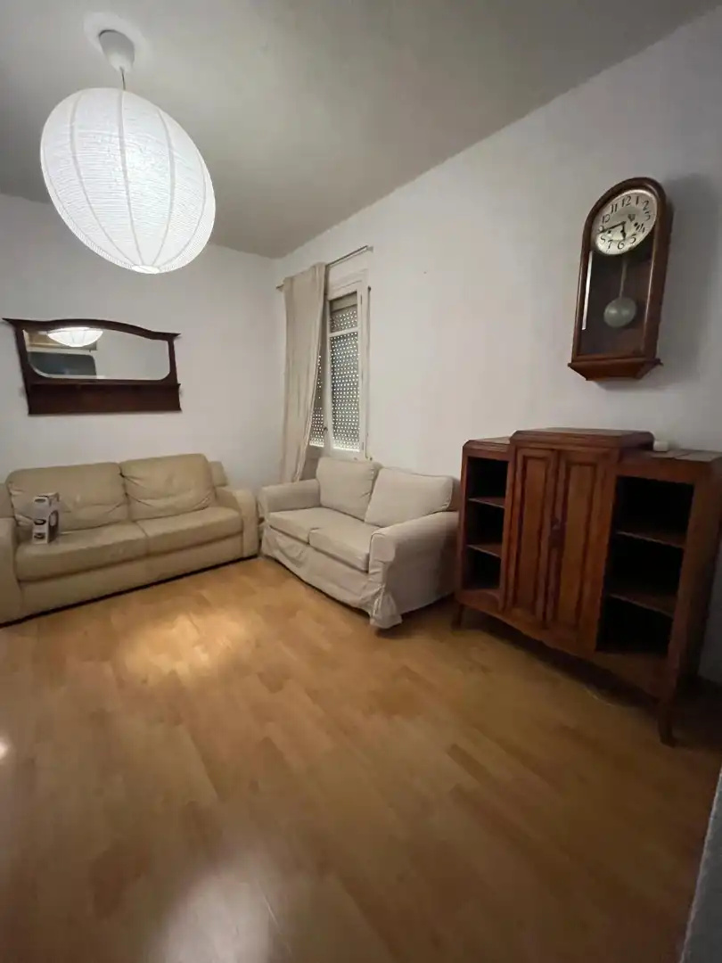 Living room of Flat for rent in Madrid  with Heating, Parquet flooring and Oven