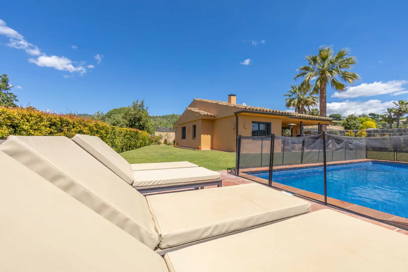 Piscina de Casa o xalet en venda en Sant Vicenç de Montalt amb Aire condicionat, Calefacció i Jardí privat