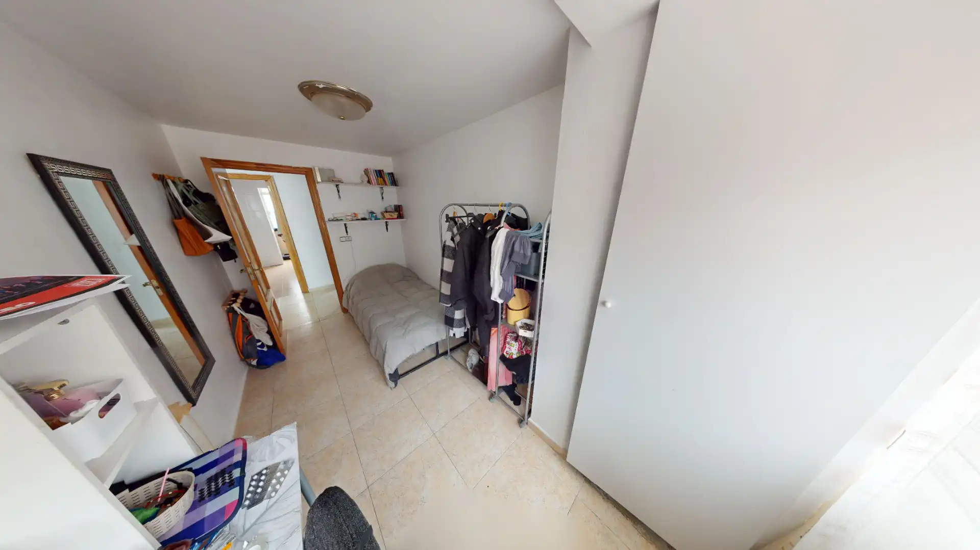 Habitación de Piso en venta en Alicante / Alacant con Amueblado, Horno y Lavadora
