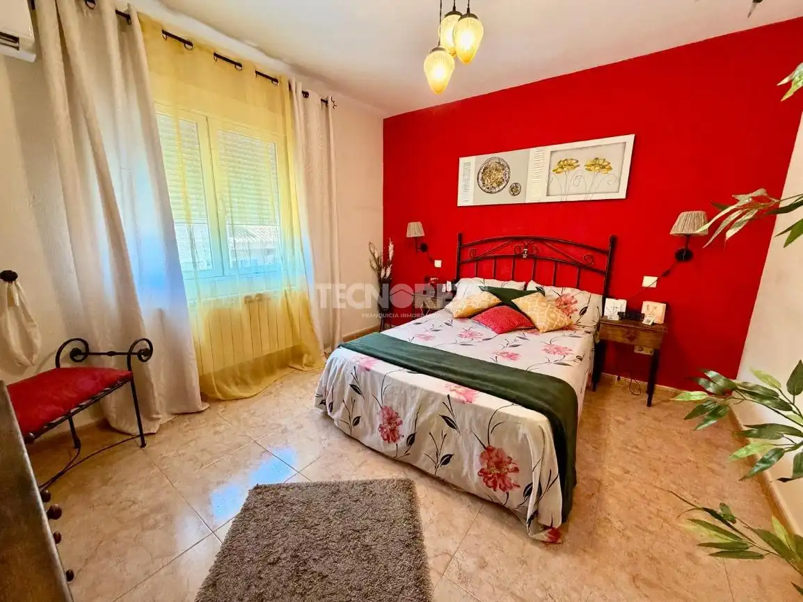 Habitación de Casa adosada en venta en Illescas con Aire acondicionado