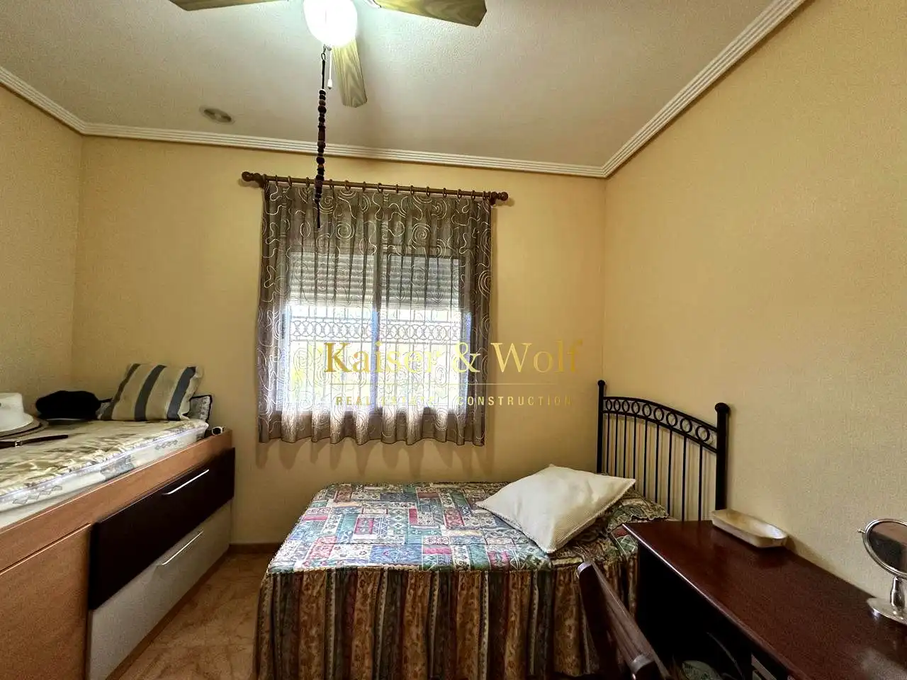 Dormitori de Casa o xalet en venda en Elche / Elx amb Aire condicionat, Jardí privat i Piscina
