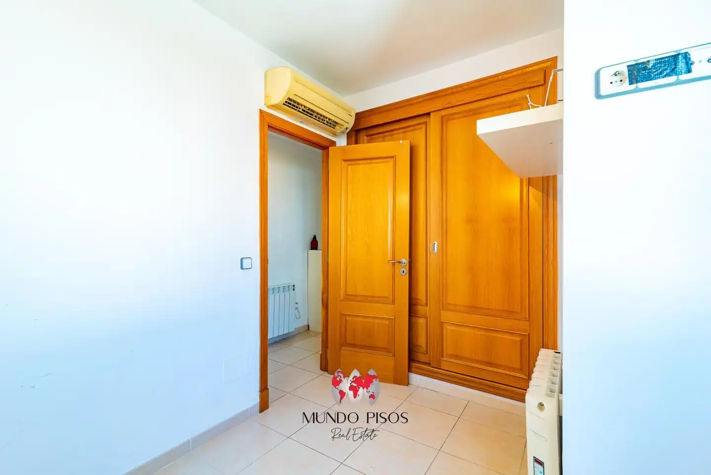 Flat for rent in calle de Joan Mascaró i Fornés, El Secar de la Real