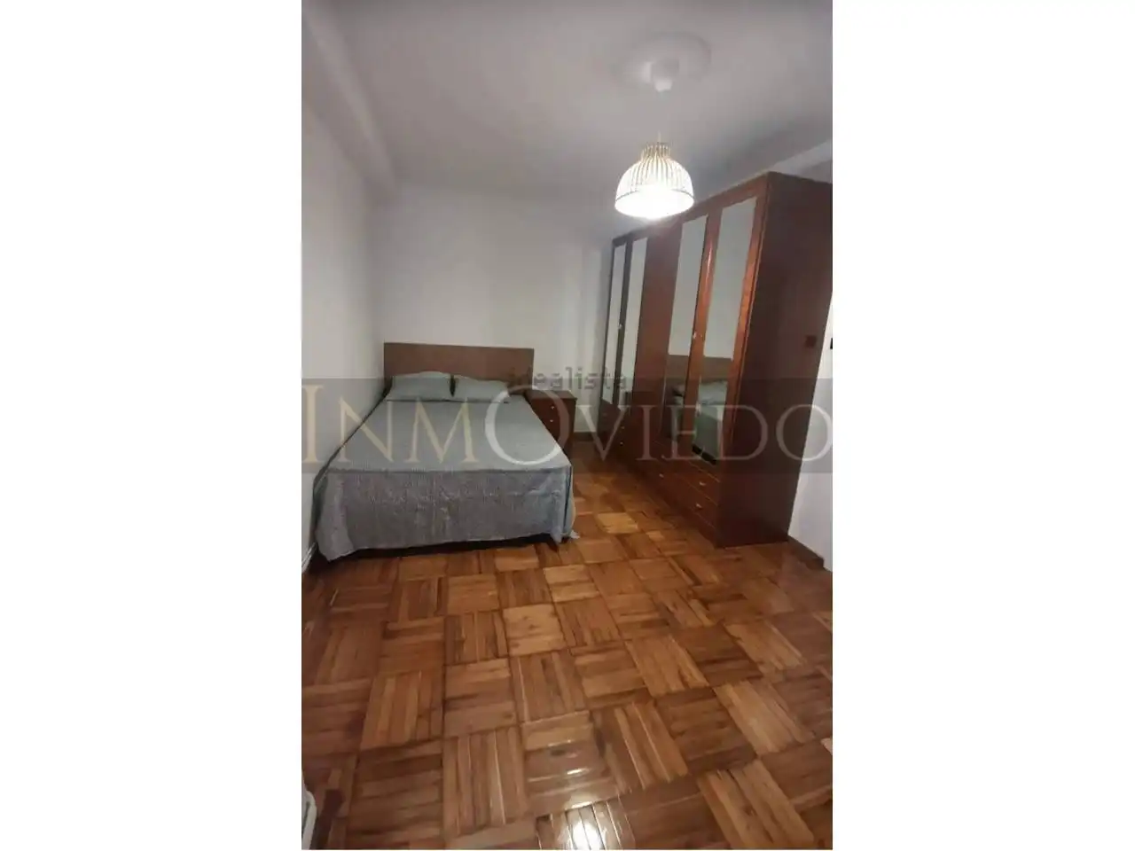 Bedroom of Flat for sale in Oviedo 