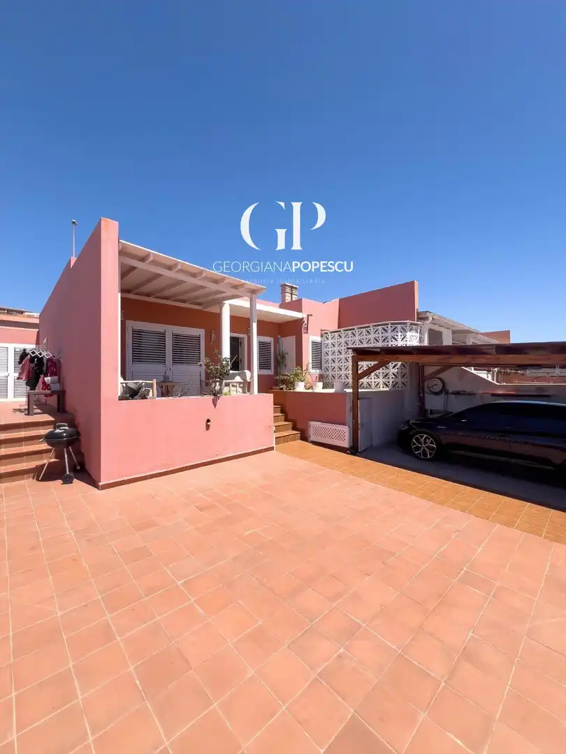Terrasse von Haus oder Chalet zum Verkauf in Antigua mit Klimaanlage, Privatgarten und Terrasse