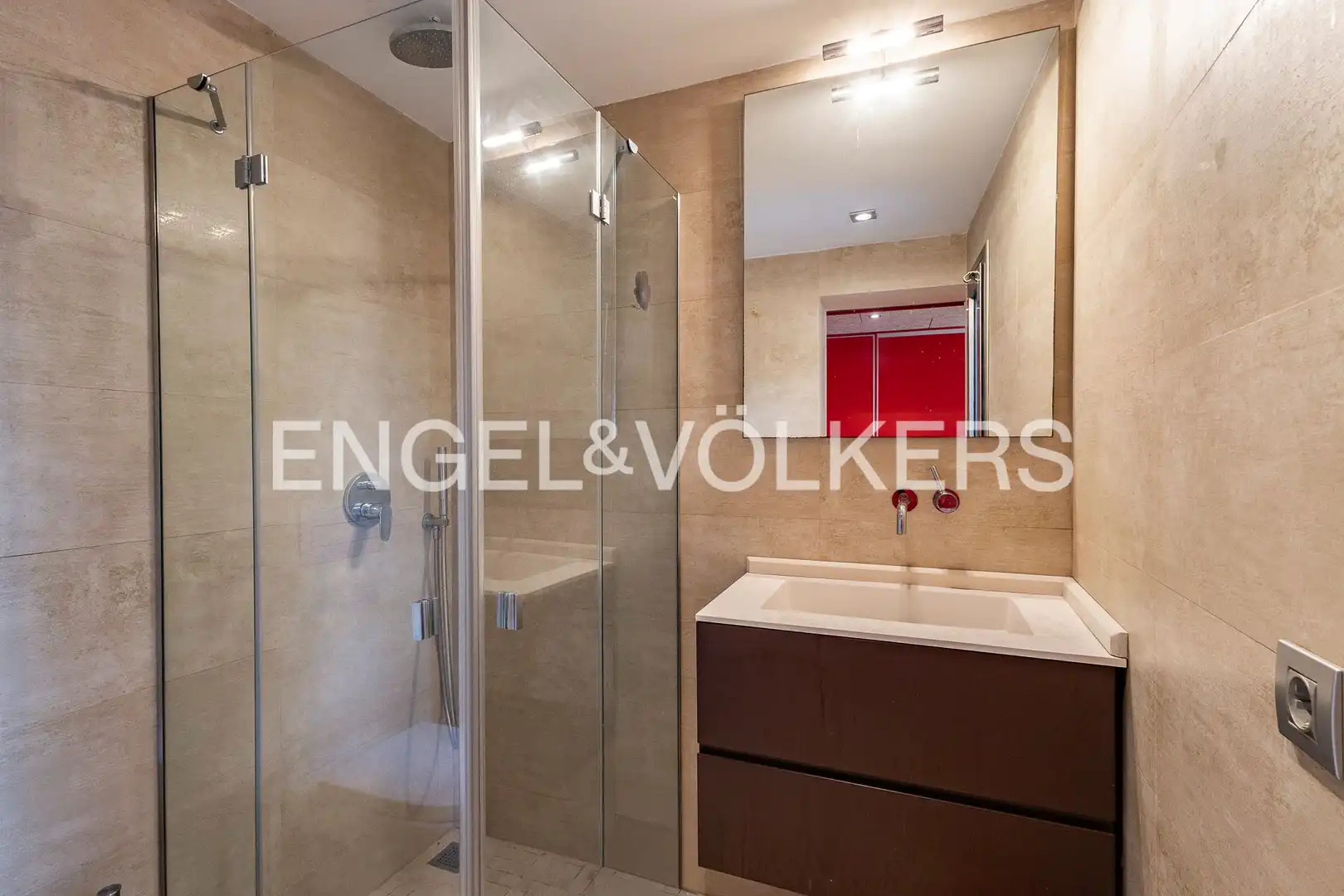 Bany de Apartament en venda en Sant Just Desvern amb Aire condicionat, Calefacció i Jardí privat
