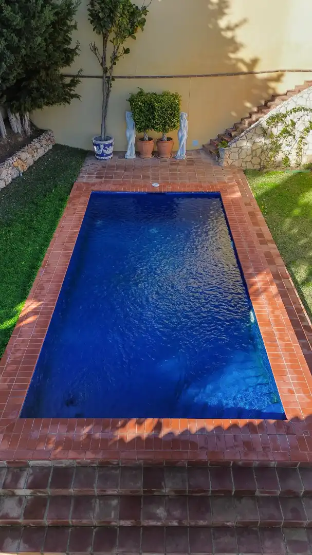 Swimming pool of Houses for sale in Benalmádena  with Air Conditioner, Heating and Private garden