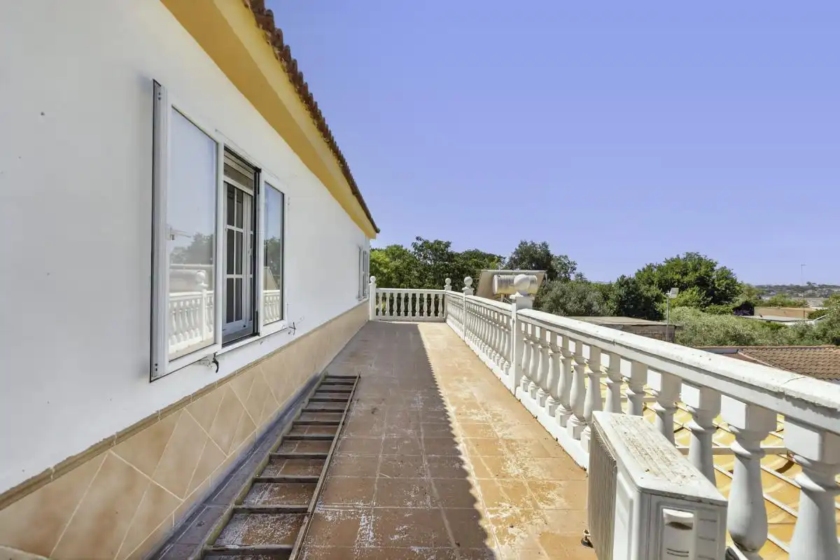 Terrassa de Casa o xalet en venda en Carmona amb Aire condicionat, Calefacció i Jardí privat