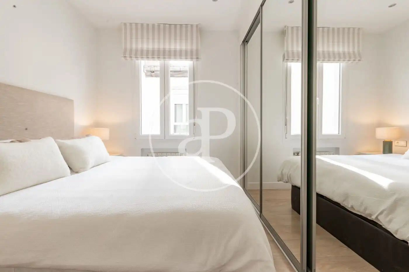 Flat with terrace for sale in Calle de Alcántara, imagen 26