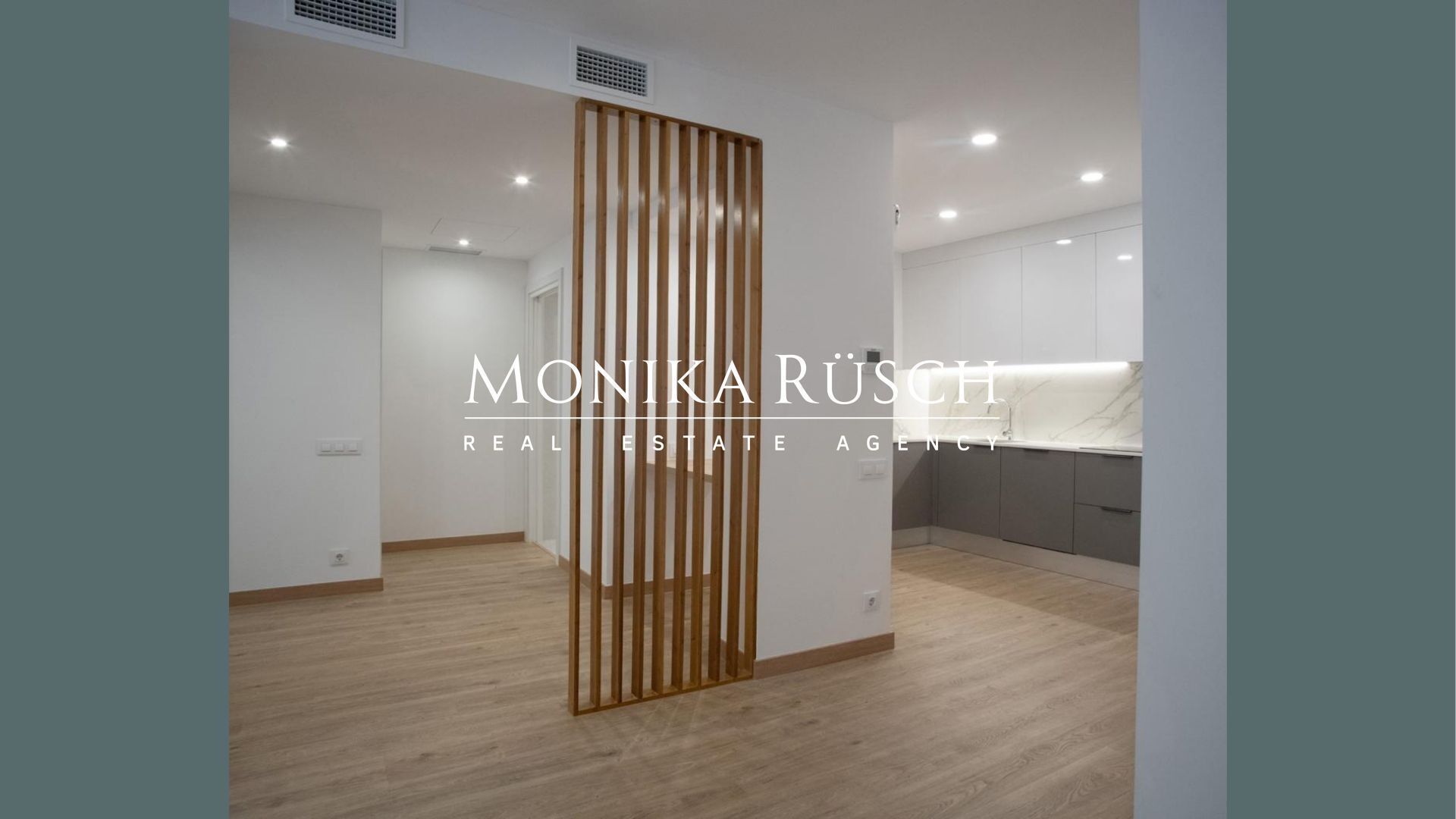Flat for sale in  Barcelona Capital  with Air Conditioner, Heating and Furnished