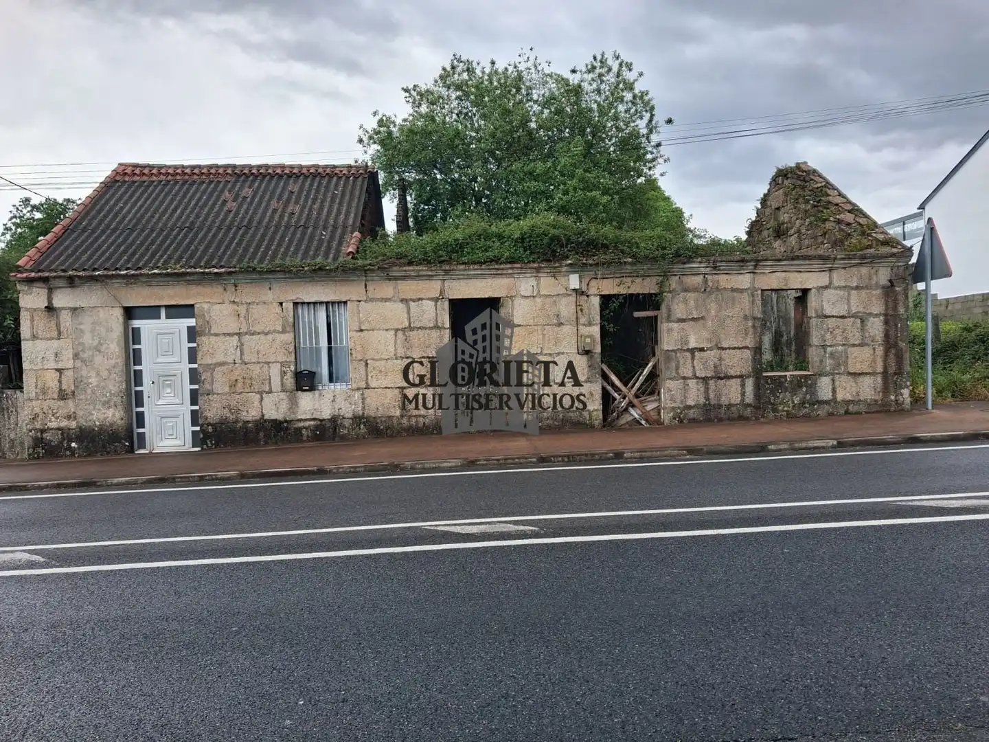 Vista exterior de Casa o xalet en venda en Vilanova de Arousa amb Calefacció i Traster