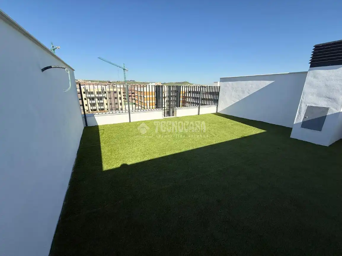 Terraza de Ático de alquiler en Camas