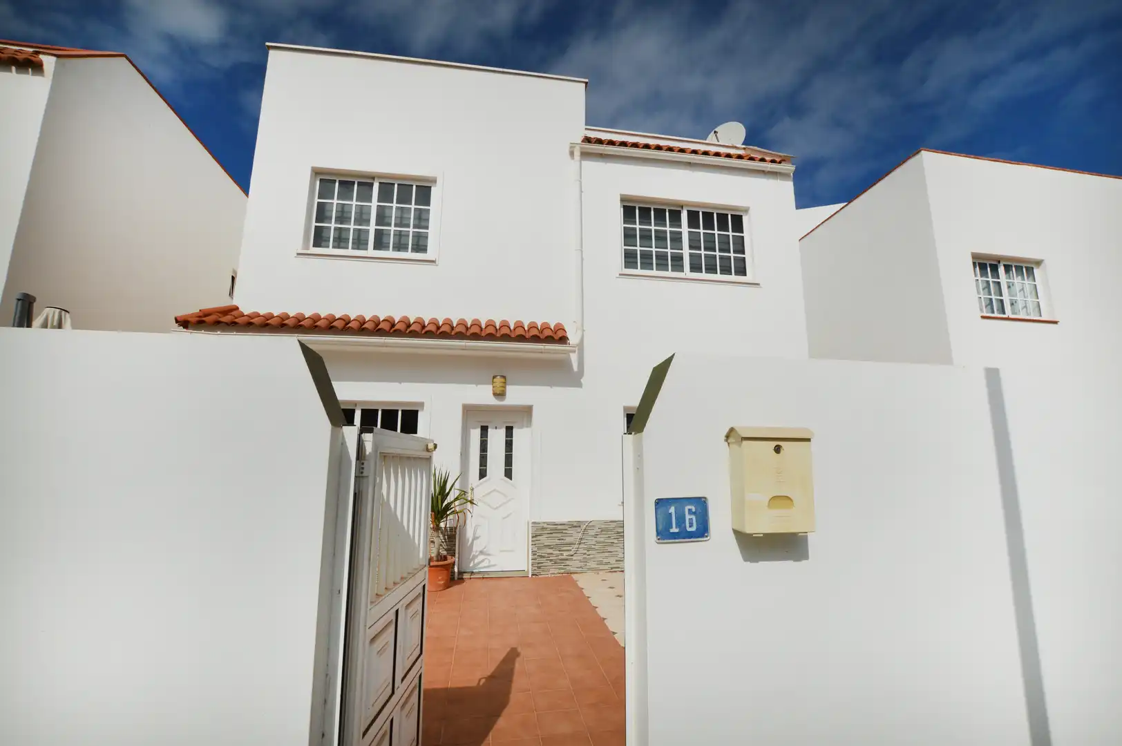 Exterior view of Houses for sale in Los Silos  with Storage room