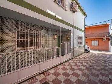 Casa en venda a Calle Calle Jaén