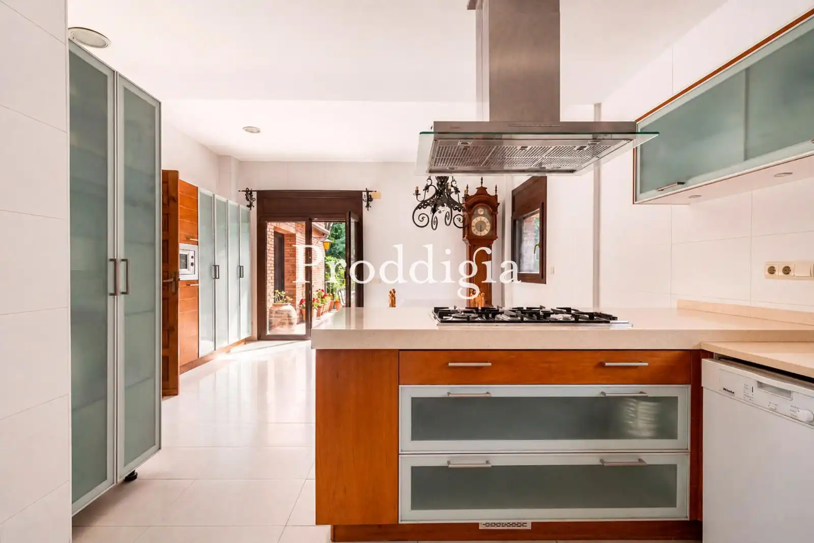 Kitchen of Houses for sale in Sant Cugat del Vallès  with Air Conditioner, Heating and Terrace