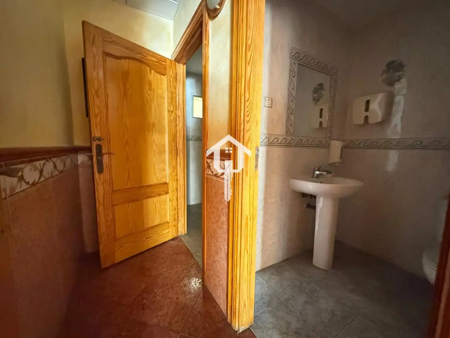 Baño de Casa adosada en venta en Alicante / Alacant con Terraza, Trastero y Amueblado