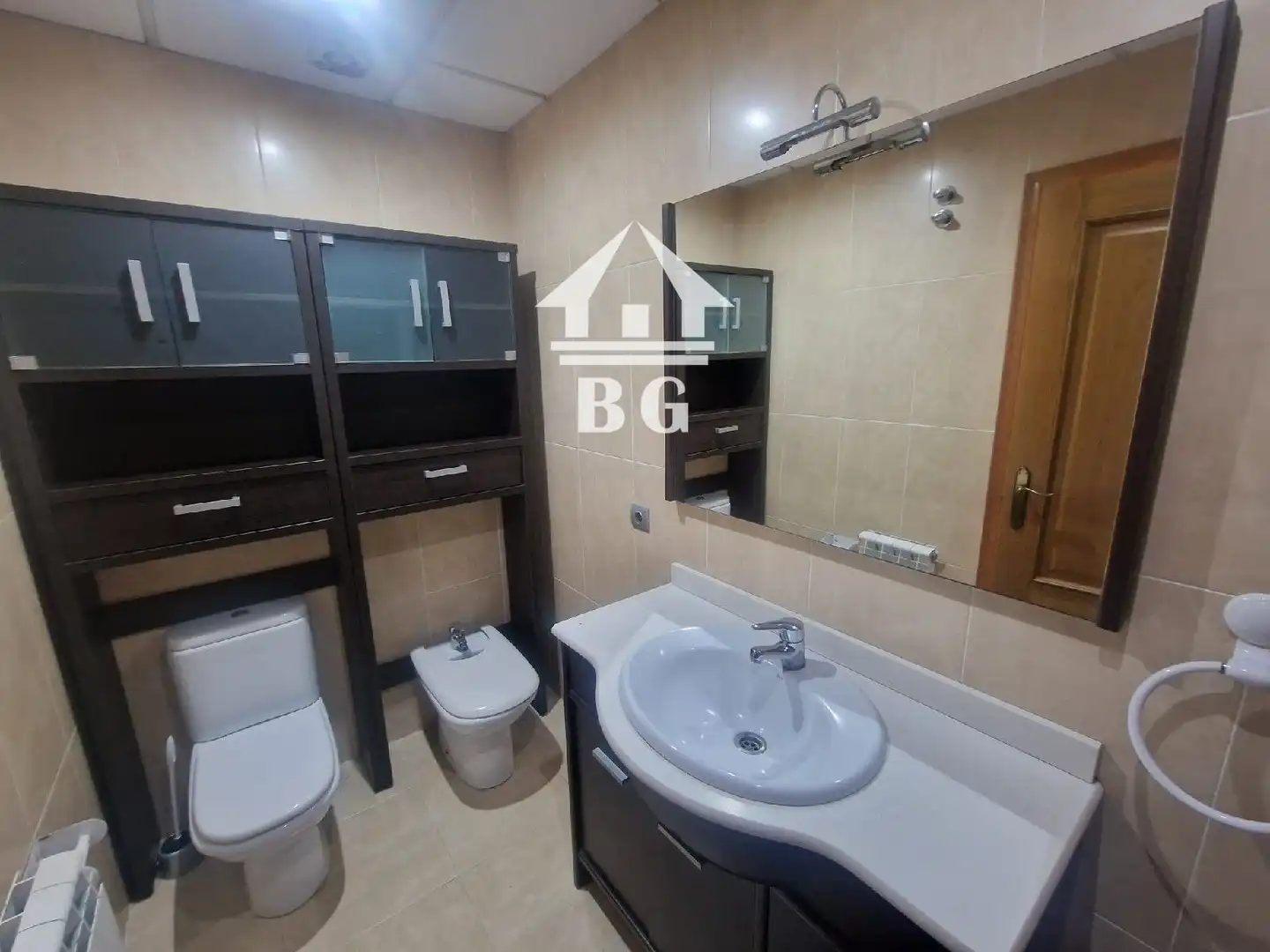 Badezimmer von Wohnung zum Verkauf in Lloret de Mar mit Heizung, Terrasse und Abstellraum