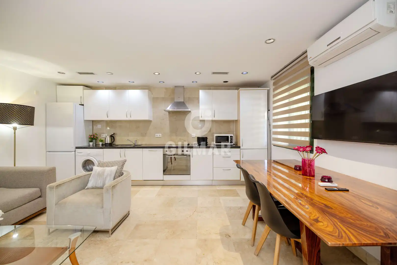 Cuina de Apartament en venda en Marbella amb Calefacció, Jardí privat i Piscina
