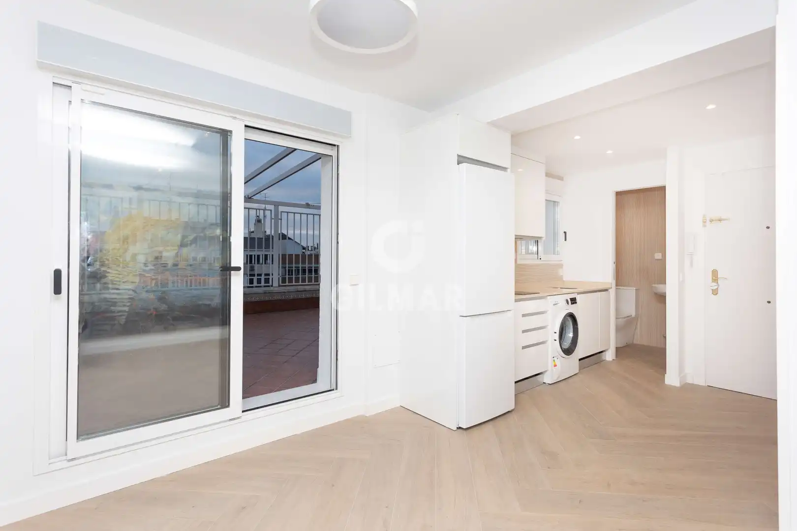 Habitación de Piso en venta en Madrid con Calefacción y Balcón