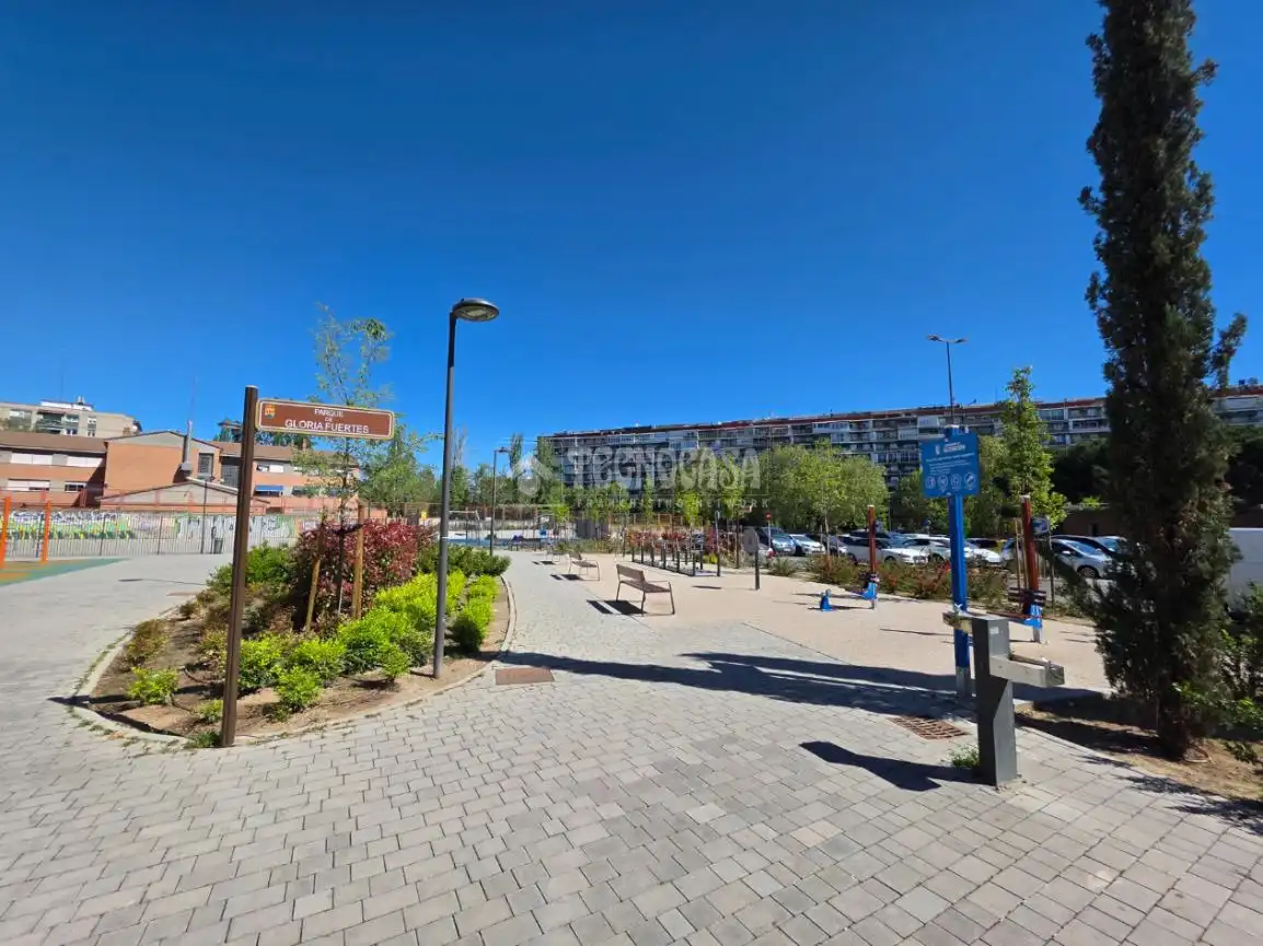 Vista exterior de Piso en venta en Alcorcón con Calefacción, Parquet y Terraza