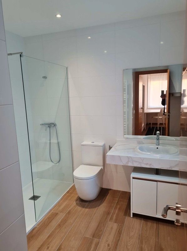 Bathroom of Apartment to rent in Zamora Capital   with Heating, Furnished and Washing machine