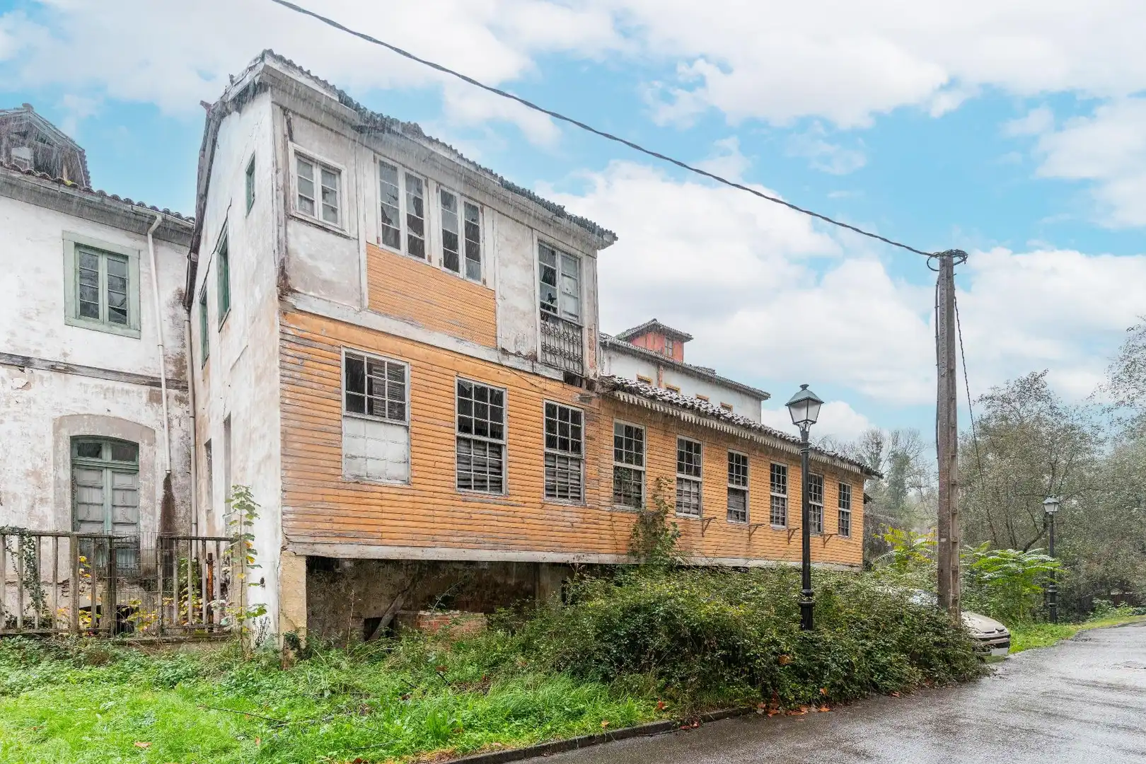 Exterior view of Houses for sale in Oviedo 