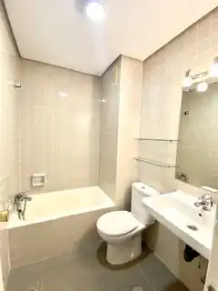 Baño de Piso en venta en Madrid con Aire acondicionado, Calefacción y Parquet