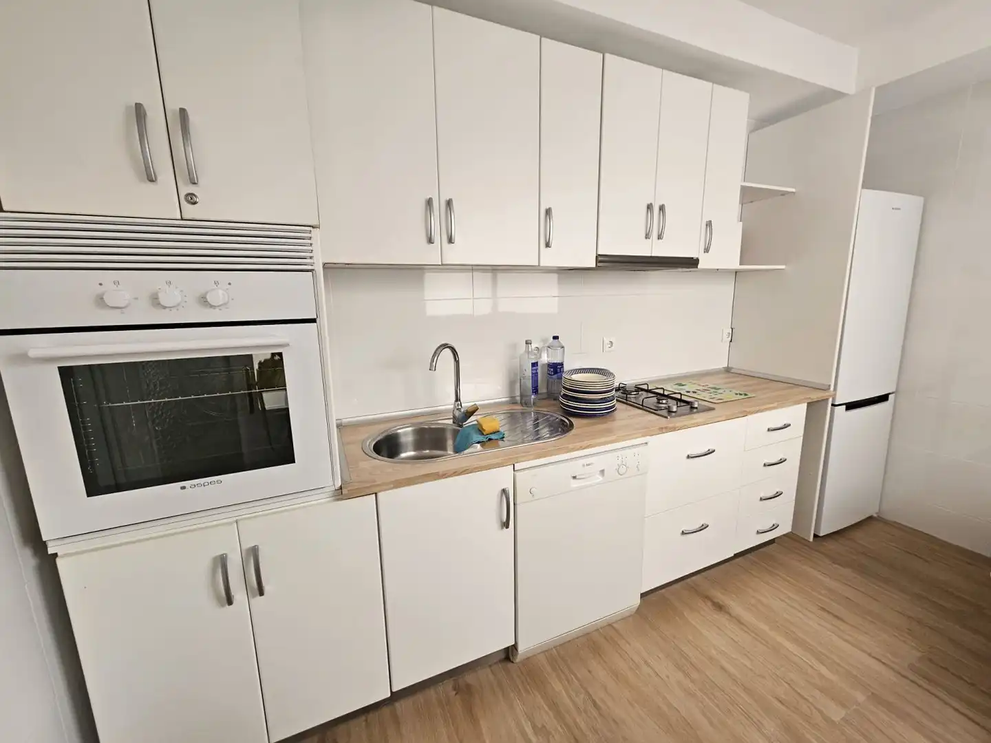 Kitchen of Flat for rent in Águilas  with Air Conditioner and Balcony