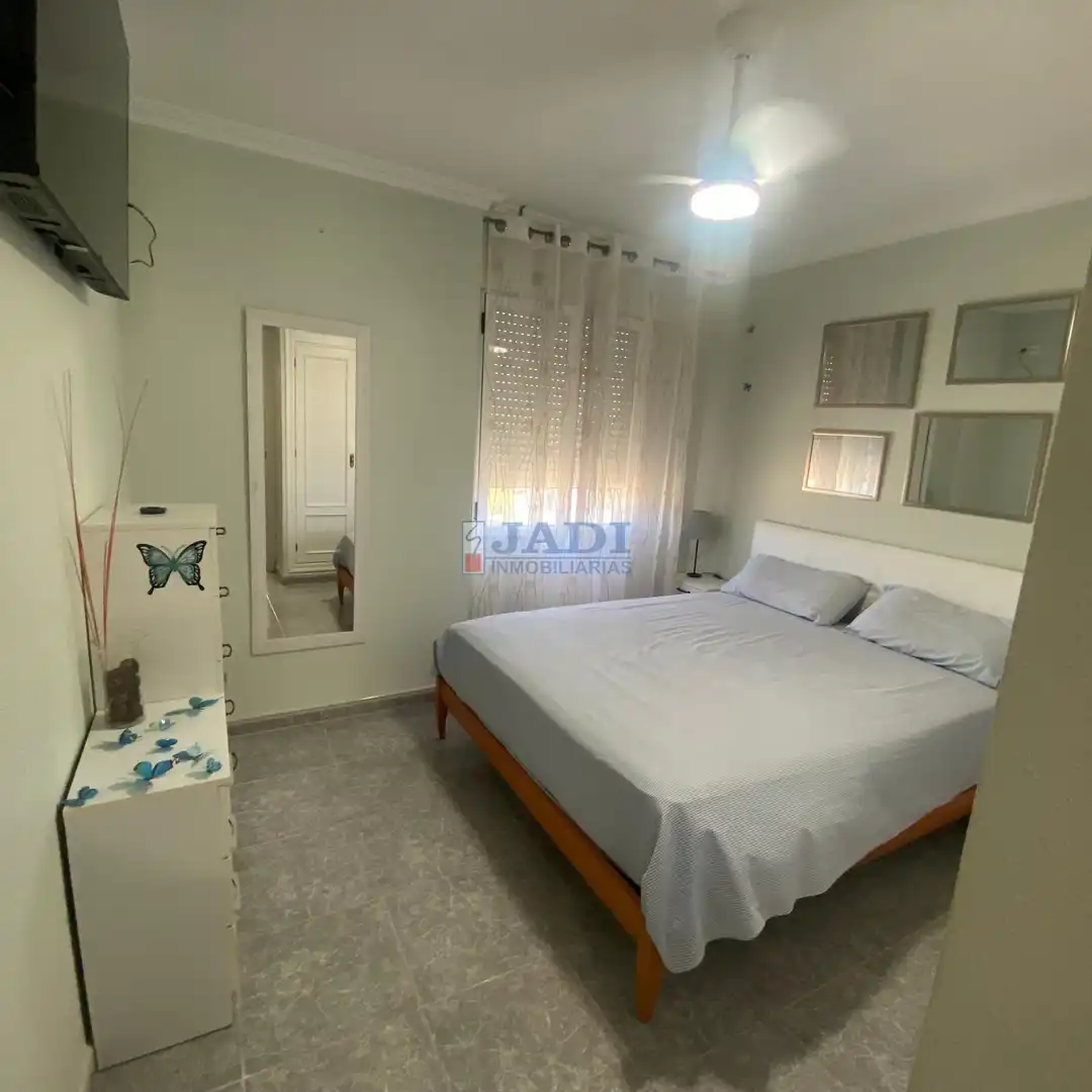 Bedroom of Flat for sale in Valdepeñas  with Air Conditioner, Heating and Terrace