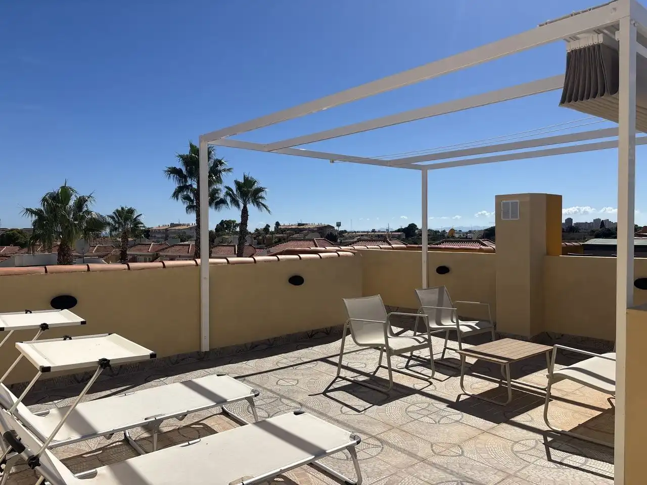 Apartament amb piscina en venda a Urbanización La Regía