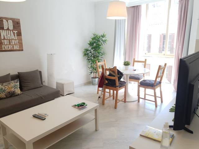 Piso en Alquiler en Calle Victoria en La Victoria