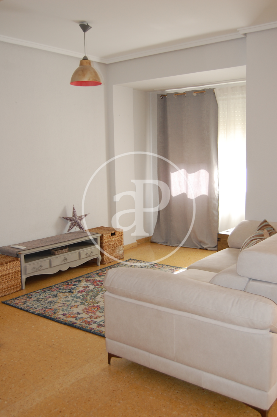 Dormitori de Pis de lloguer en  Valencia Capital amb Aire condicionat, Calefacció i Terrassa