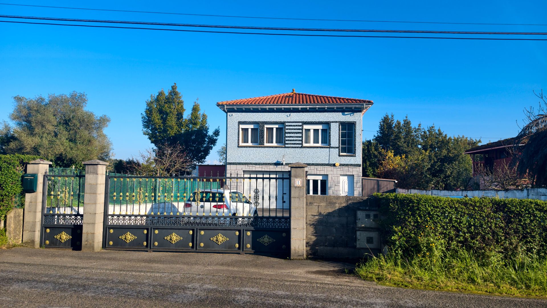 Außenansicht von Country house zum Verkauf in Avilés mit Heizung, Privatgarten und Möbliert