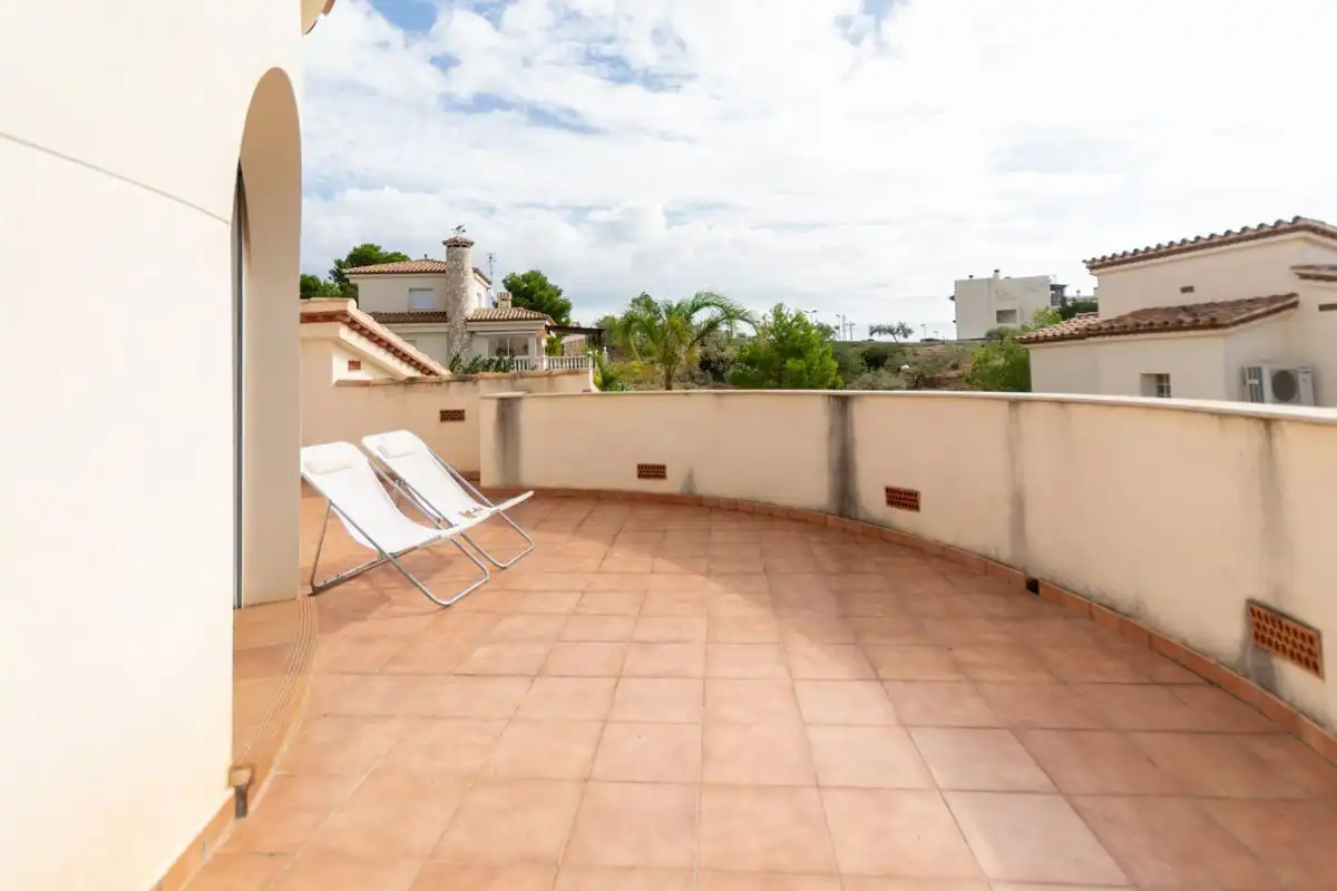 Terrassa de Casa o xalet en venda en El Perelló amb Aire condicionat, Calefacció i Jardí privat