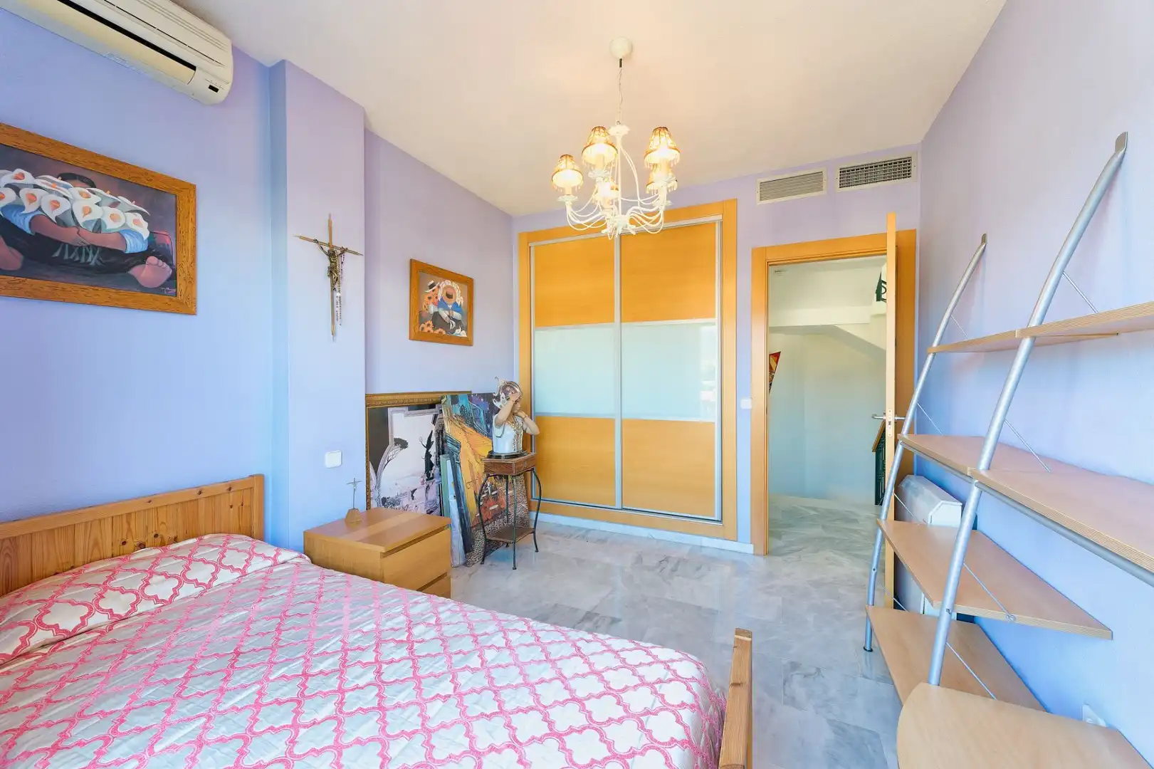 Dormitori de Casa o xalet en venda en Málaga amb Aire condicionat, Calefacció i Jardí privat
