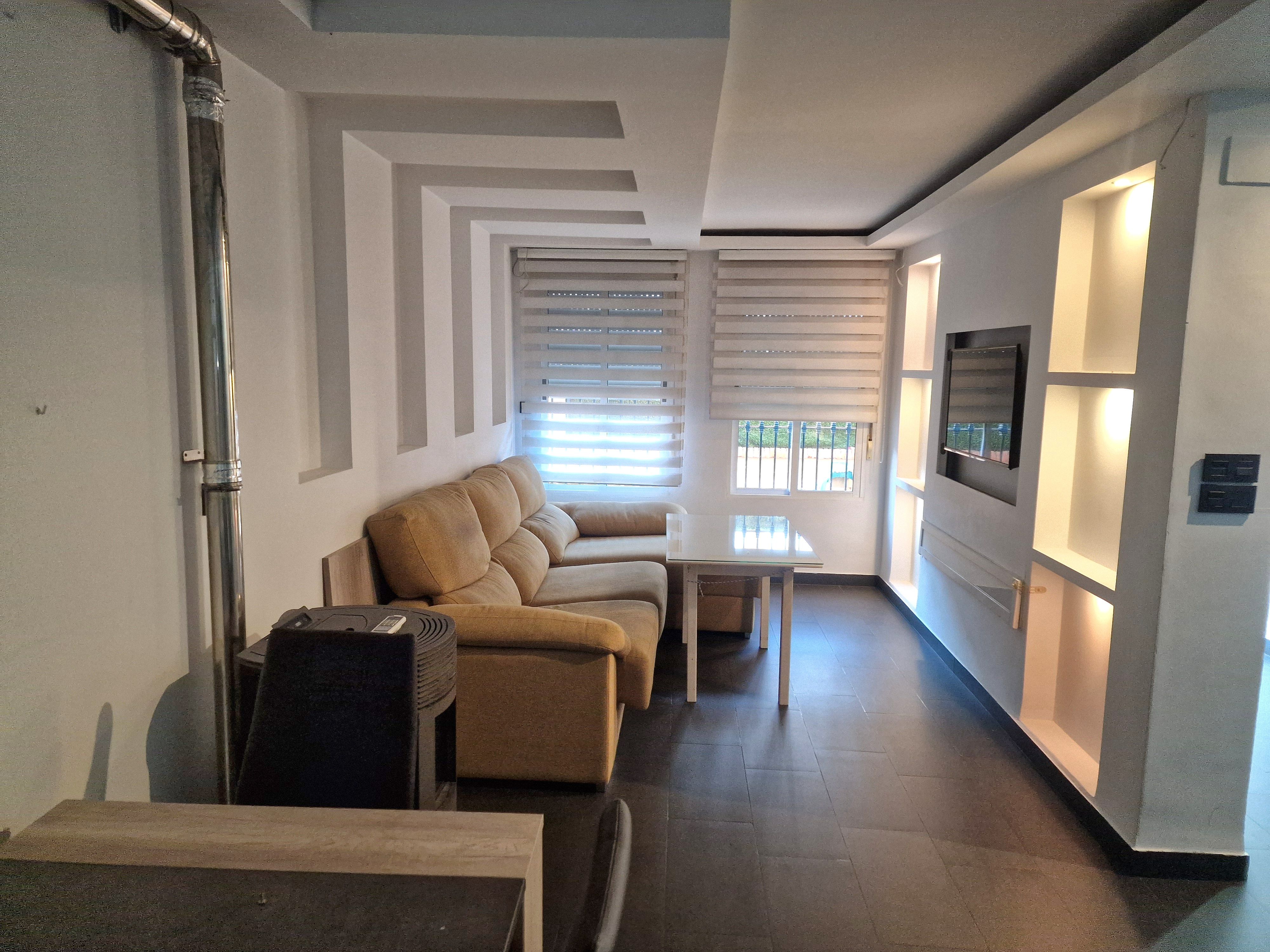 Single-family semi-detached for rent in Calle Garcilaso de la Vega, 16, San Cayetano