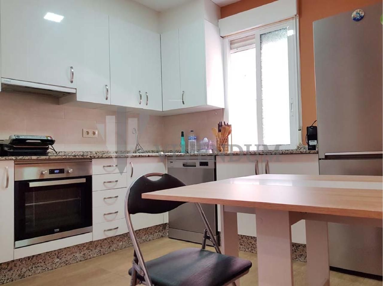 Kitchen of Flat for sale in Vigo   with Air Conditioner and Heating