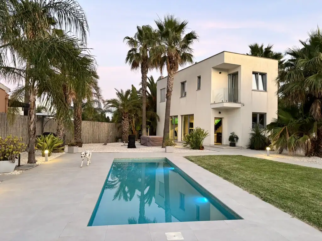 Piscina de Casa o chalet en venta en Alcúdia con Aire acondicionado, Calefacción y Jardín privado