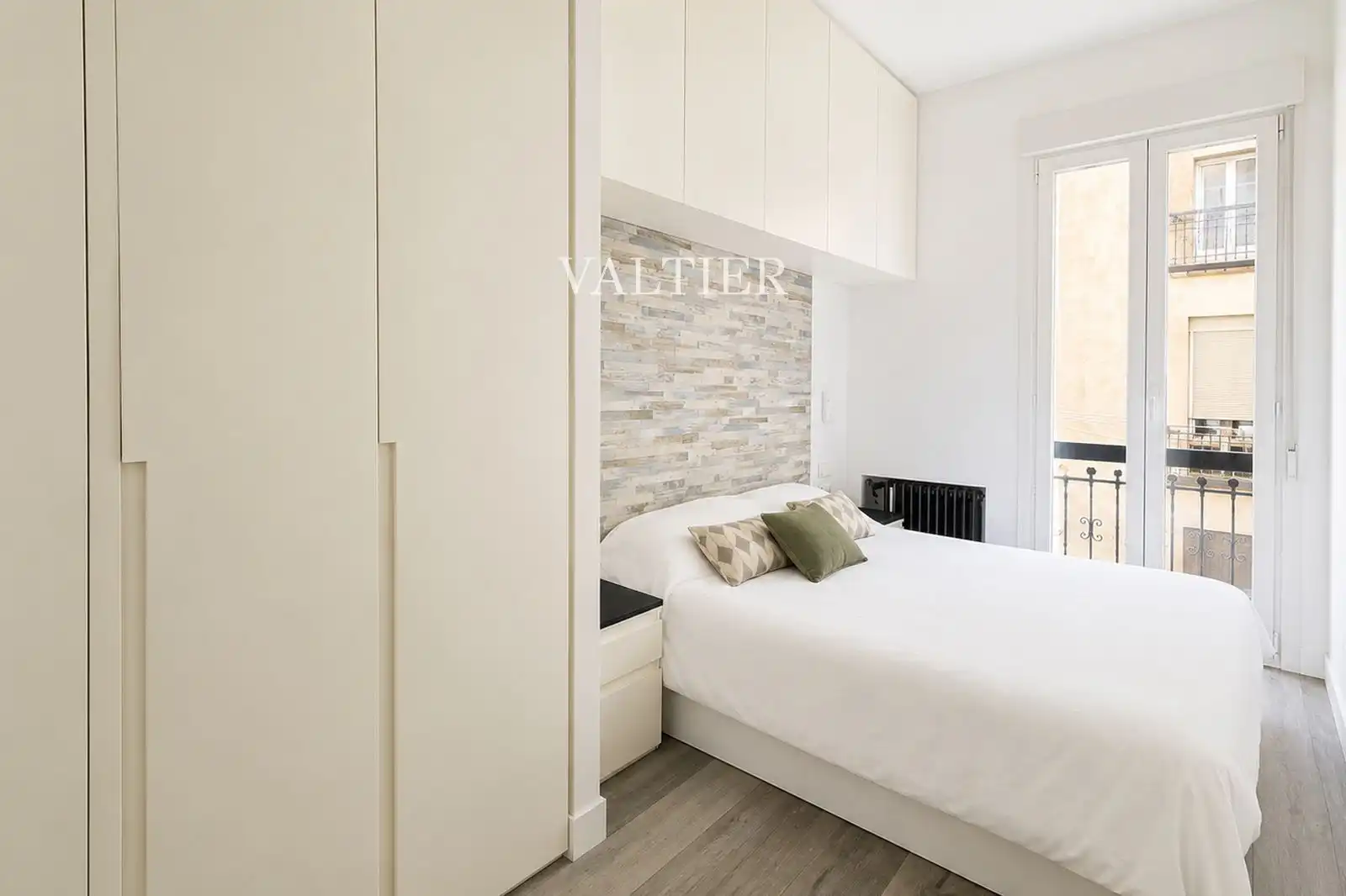 Bedroom of Flat for rent in Madrid  with Air Conditioner and Furnished
