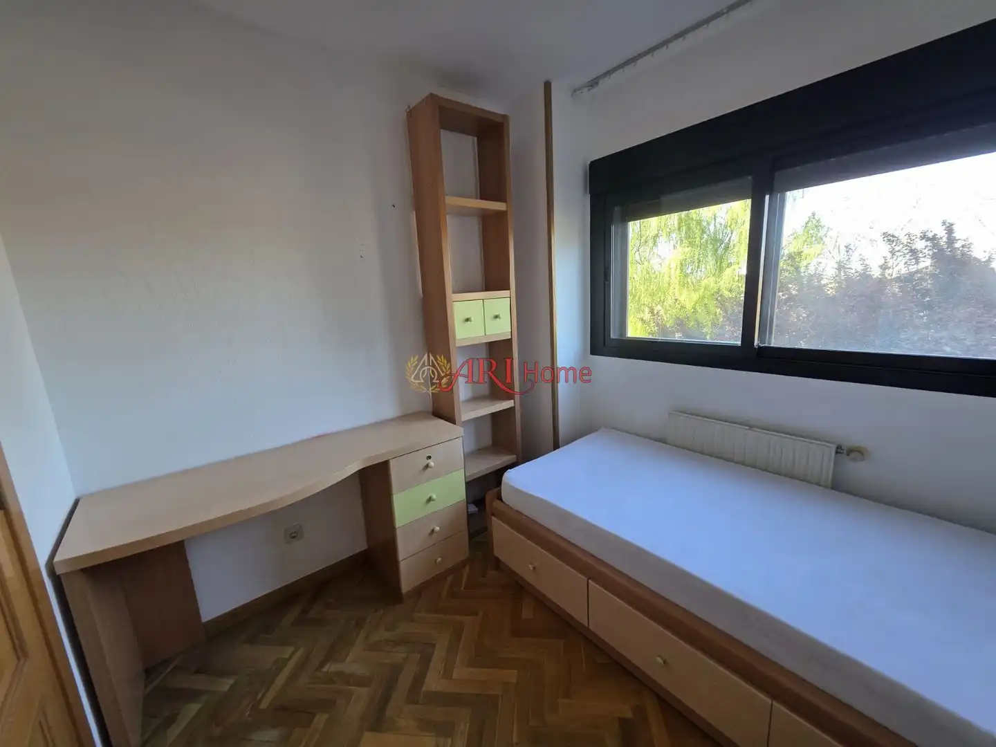 Bedroom of Flat for sale in Fuenlabrada  with Air Conditioner, Heating and Swimming Pool
