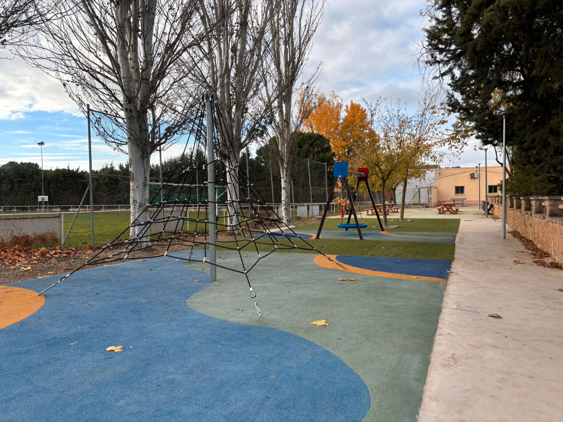 Parking de Casa o chalet en venta en Sariñena con Jardín privado