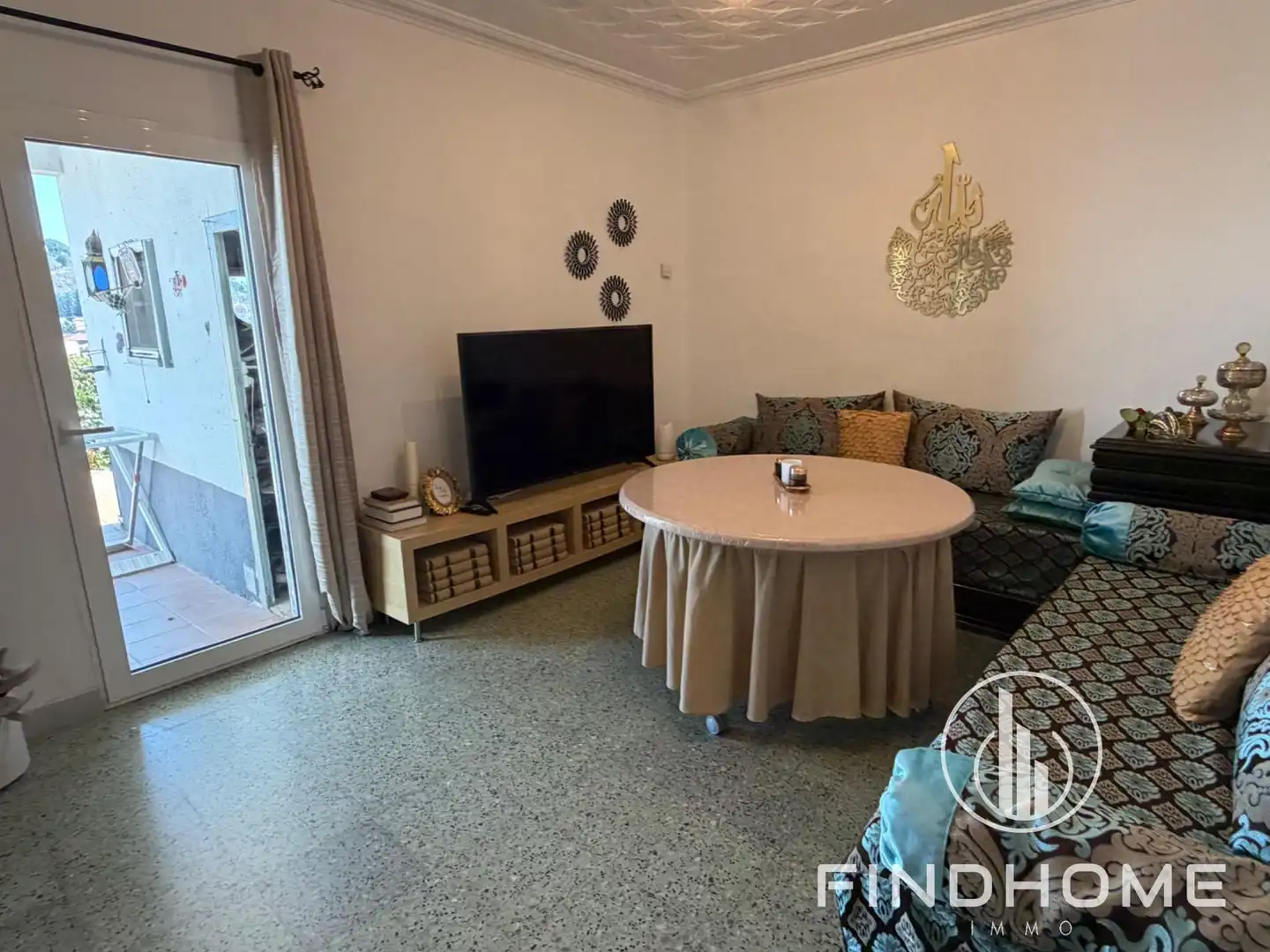 Sala de estar de Casa adosada en venta en Olot con Calefacción y Trastero
