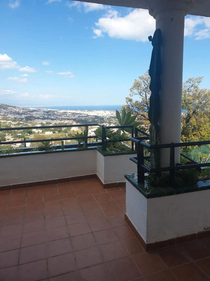 Exterior view of Flat for sale in Benalmádena  with Air Conditioner, Terrace and Furnished