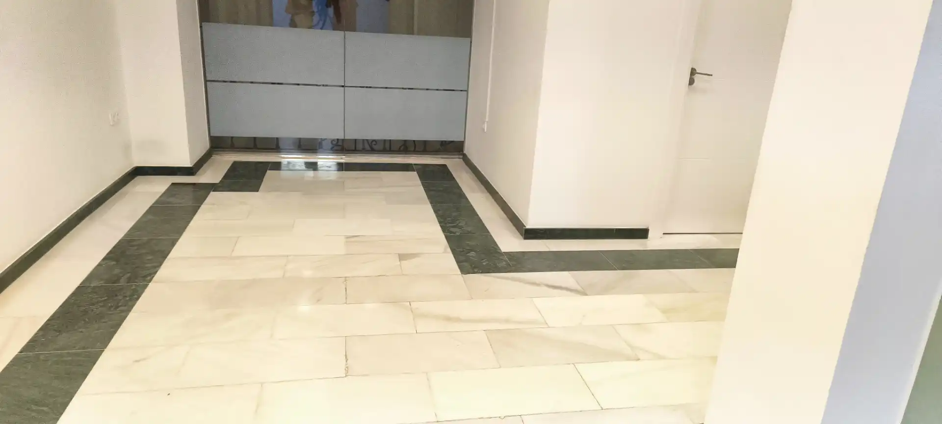 Commercial properties for rent in Córdoba  with Air Conditioner