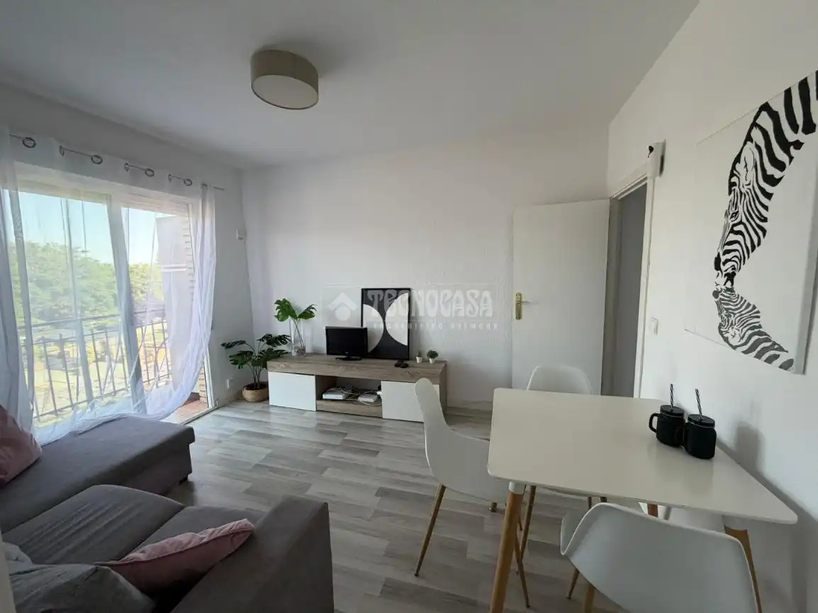 Sala d'estar de Pis en venda en Getafe amb Calefacció i Terrassa