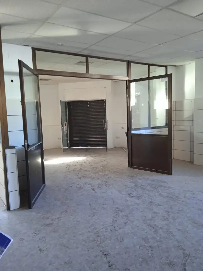 Industrial building to rent in Fuente del Jarro, imagen 8