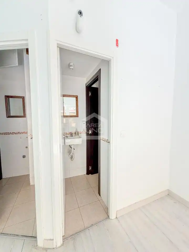 Badezimmer von Geschaftsraum zur Miete in Alcorcón mit Klimaanlage
