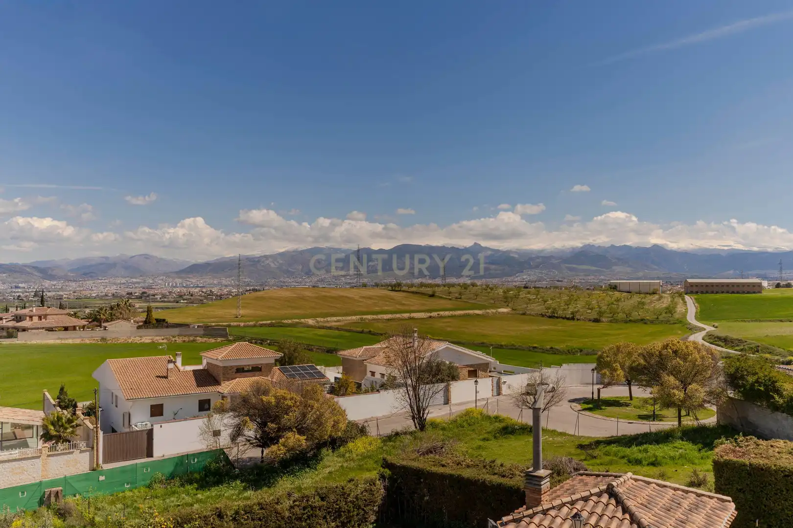 Vista exterior de Casa o chalet en venta en Las Gabias con Jardín privado, Trastero y Piscina