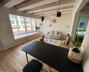 Sala d'estar de Àtic en venda en  Barcelona Capital amb Calefacció, Terrassa i Forn