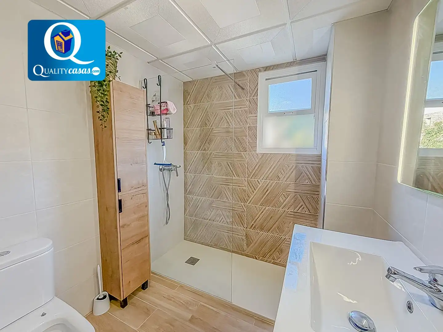 Bathroom of Flat for sale in Pueblo Español - Coveta Fumá