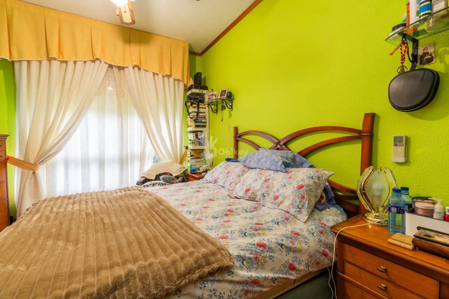 Bedroom of Houses for sale in Villanueva de la Cañada  with Air Conditioner, Heating and Parquet flooring